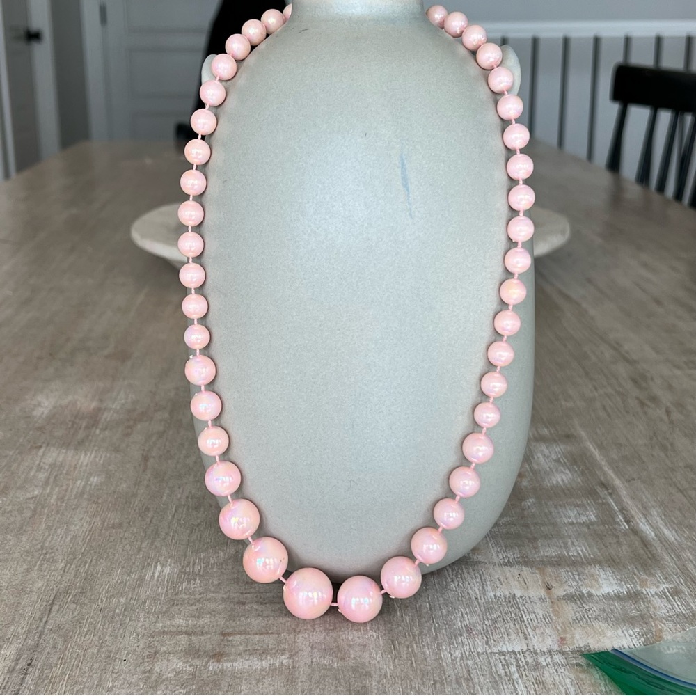 2 Vintage beaded necklaces. Pearlized colors pink blue - Picture 4 of 8